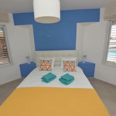 Villa With Heated Pool And Jacuzzi Sea View 300M Front Of The Beach Eilat Dış mekan fotoğraf
