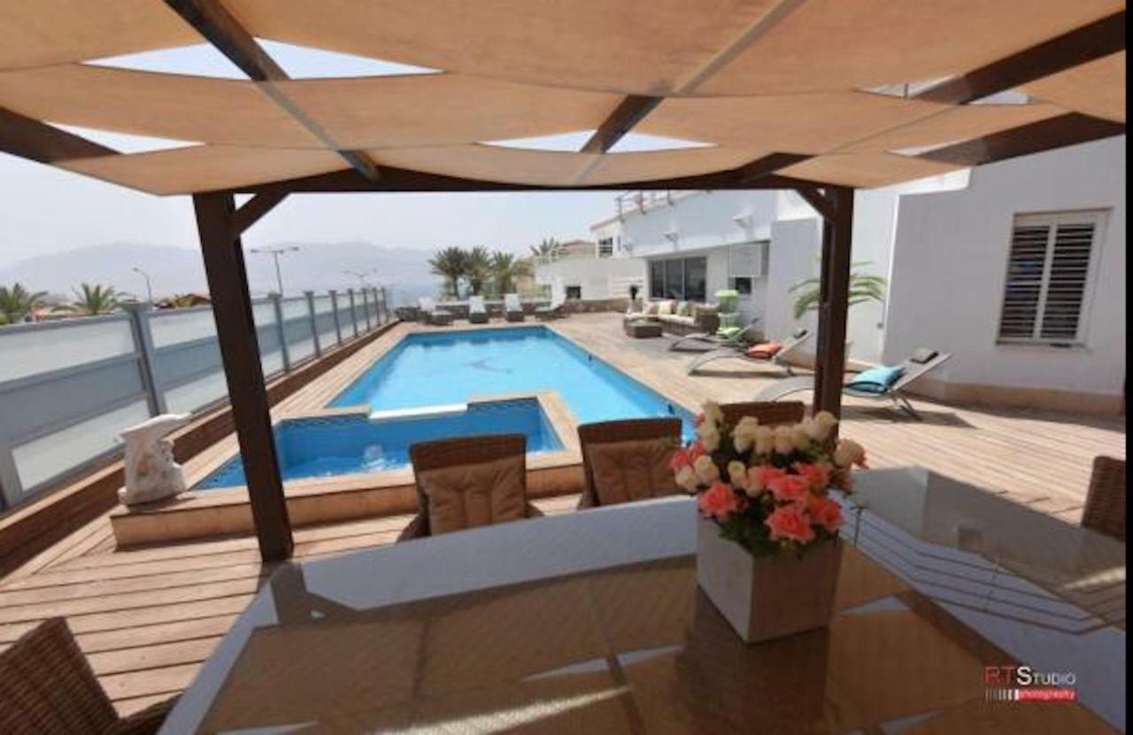 Villa With Heated Pool And Jacuzzi Sea View 300M Front Of The Beach Eilat Dış mekan fotoğraf