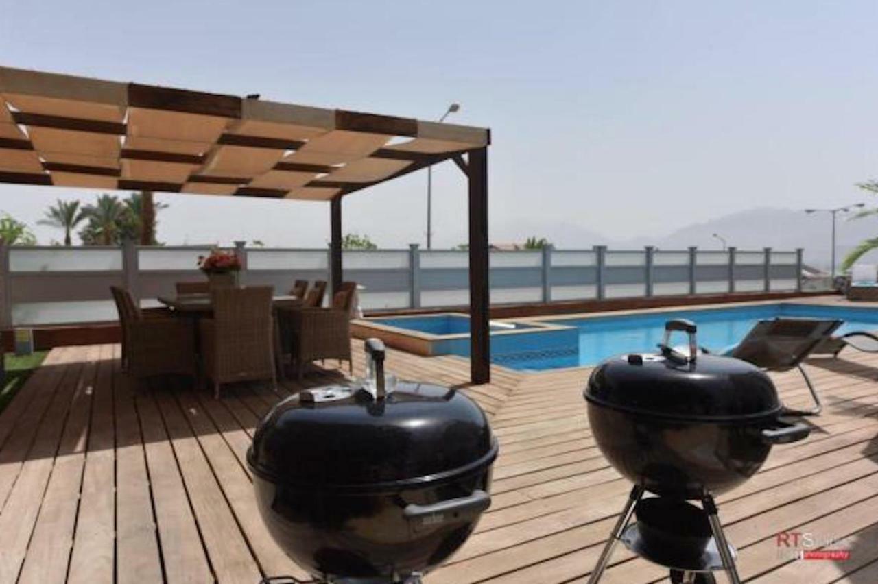 Villa With Heated Pool And Jacuzzi Sea View 300M Front Of The Beach Eilat Dış mekan fotoğraf