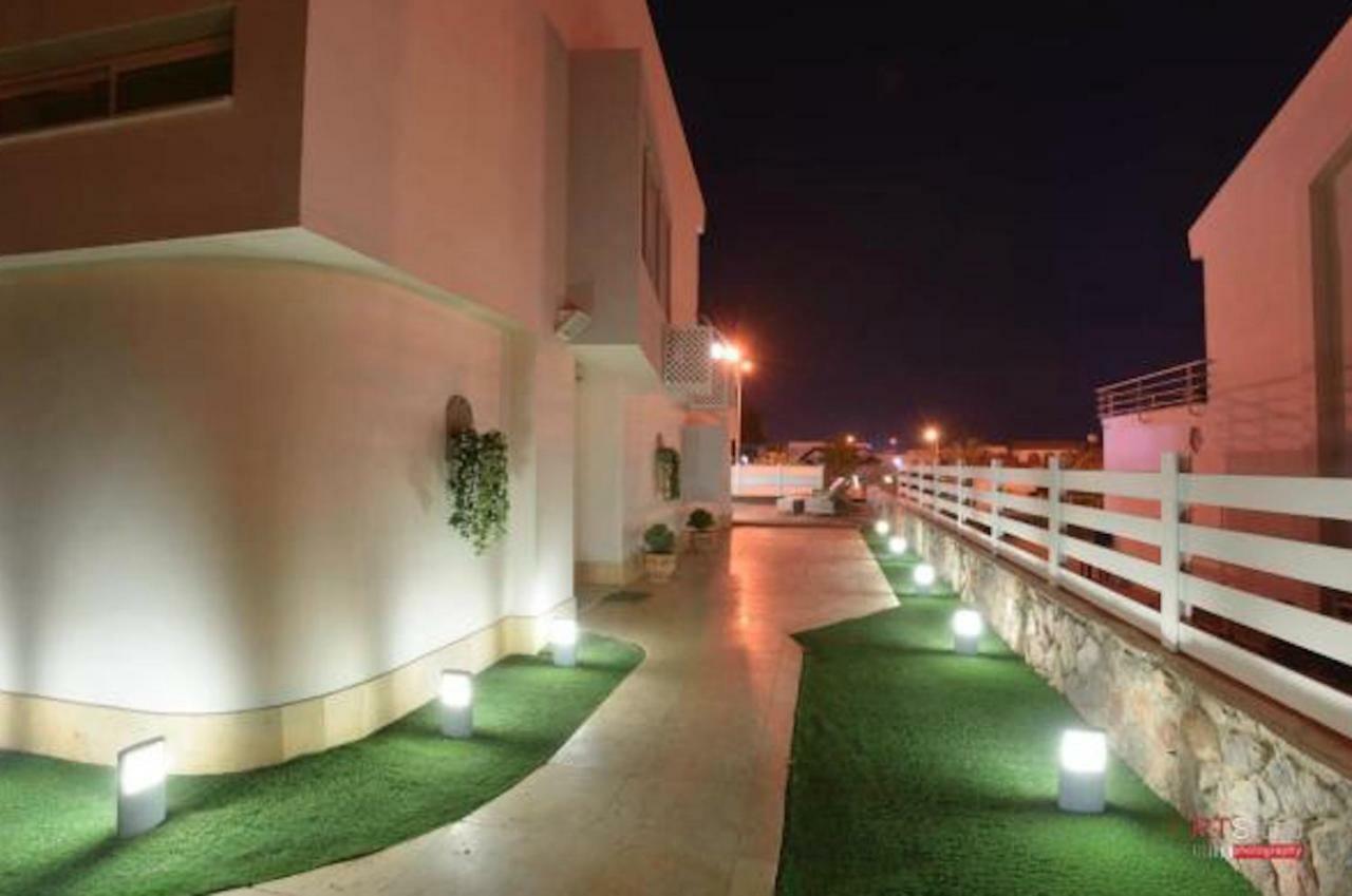 Villa With Heated Pool And Jacuzzi Sea View 300M Front Of The Beach Eilat Dış mekan fotoğraf